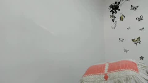 Snapshot of jenniferloveyou chatting on May 2026 11:51:02 AM jenniferloveyou online show from May 2026 11:51:02 AM