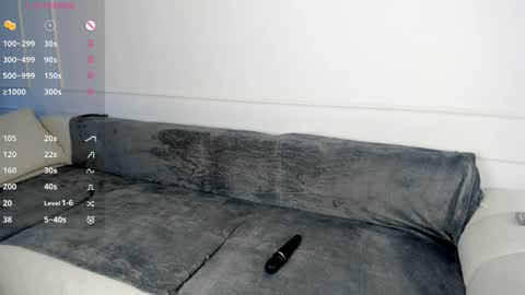 jennikim online show from April 2026 12:28:01 PM