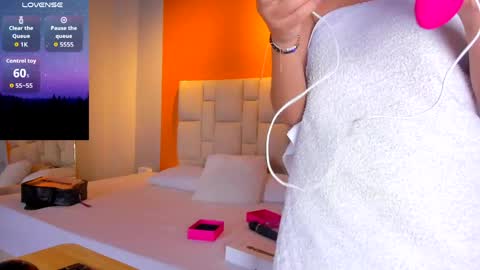 jenny__lawrence online show from June 2026 04:14:02 AM