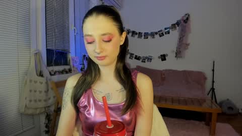 Snapshot of jenny_cox_love chatting on January 2025 07:11:01 PM Jennifer Jenny Darling   online show from January 2025 07:11:01 PM