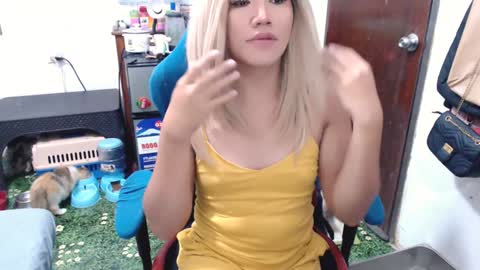 Snapshot of jenny_fromphil chatting on January 2025 06:54:02 PM Jenny online show from January 2025 06:54:02 PM