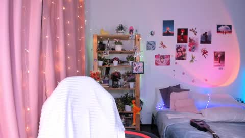 Snapshot of jenny_piper chatting on January 2025 06:52:02 AM Jenny Piper online show from January 2025 06:52:02 AM