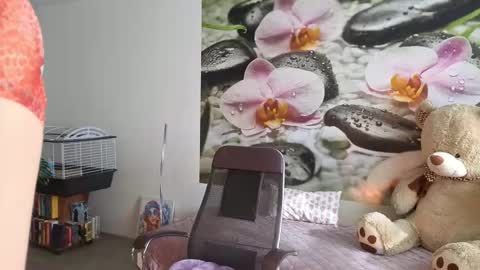 Snapshot of jennycutey chatting on February 2025 04:42:02 AM jennycutey online show from February 2025 04:42:02 AM