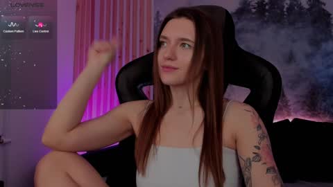 Snapshot of jennydens chatting on December 2024 08:12:01 AM Jenny NO Nude online show from December 2024 08:12:01 AM