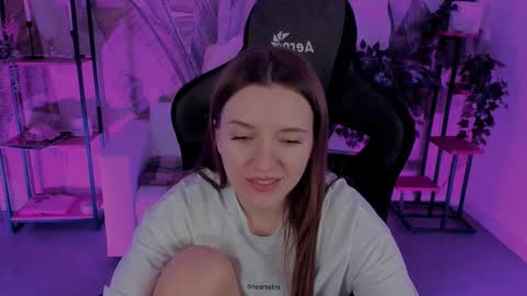 Snapshot of jennydens chatting on February 2025 02:42:01 AM Jenny NO Nude online show from February 2025 02:42:01 AM