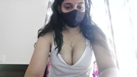 Snapshot of jennydolphin chatting on October 2025 03:50:02 AM Jenny online show from October 2025 03:50:02 AM