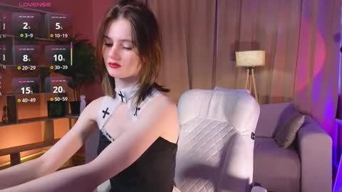jennyfer_me online show from October 2025 11:49:02 AM