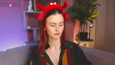 Snapshot of jennyfer_me chatting on June 2026 12:25:02 PM jennyfer_me online show from June 2026 12:25:02 PM