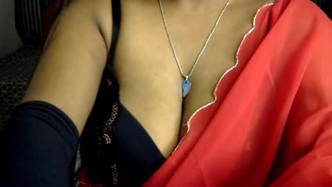 Snapshot of jennysinghaniya chatting on December 2024 11:43:02 PM jenny online show from December 2024 11:43:02 PM