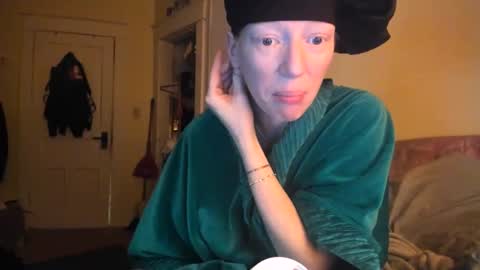 Snapshot of jenovakitty chatting on November 2025 03:58:01 PM Jenn - come to my onlyfans online show from November 2025 03:58:01 PM