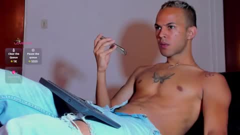 Snapshot of jeremmy_5_ chatting on January 2025 12:07:02 PM Jeremmy online show from January 2025 12:07:02 PM