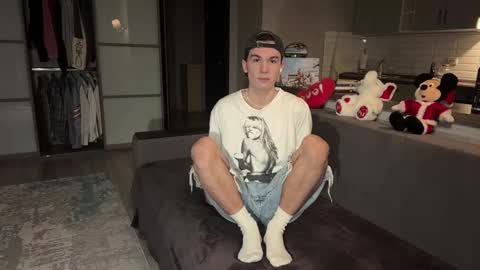 jeremy1scott online show from November 2025 03:34:01 AM