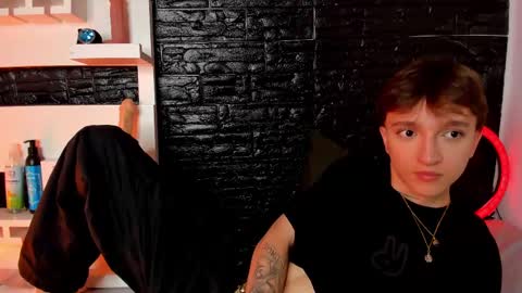 Snapshot of jeremy_salvatore_ chatting on March 2025 01:48:01 AM jero independent model online show from March 2025 01:48:01 AM