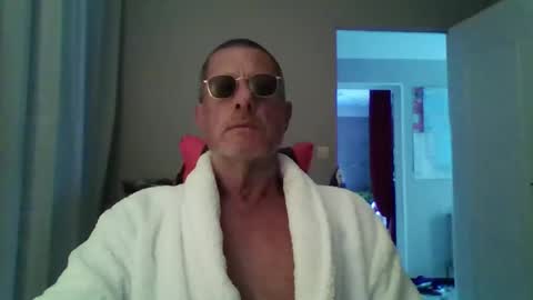 Snapshot of jerflor chatting on October 2025 01:23:02 PM jerflor online show from October 2025 01:23:02 PM