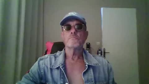 jerflor online show from November 2025 12:22:02 PM