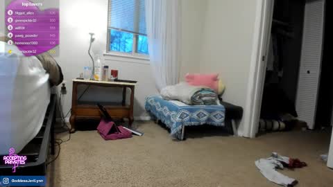 Snapshot of jerilynn chatting on February 2026 12:15:01 PM Jeri Lynn online show from February 2026 12:15:01 PM