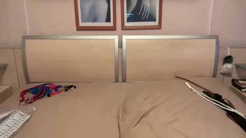 Snapshot of jerojero17 chatting on September 2025 10:42:01 PM jerobeam online show from September 2025 10:42:01 PM