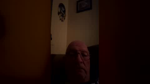 jerryzxcvbnm online show from February 2026 12:39:02 PM