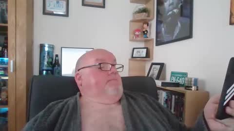 Snapshot of jerseyhammer01 chatting on May 2026 07:37:02 AM Harry online show from May 2026 07:37:02 AM