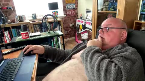 Snapshot of jerseyhammer01 chatting on May 2026 07:50:01 AM Harry online show from May 2026 07:50:01 AM