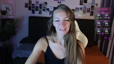 jesica_moon_peachy online show from October 2025 01:36:02 AM