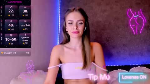 Jess online show from September 2025 08:46:01 PM