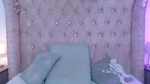 Jessica  online show from February 2026 12:15:02 AM