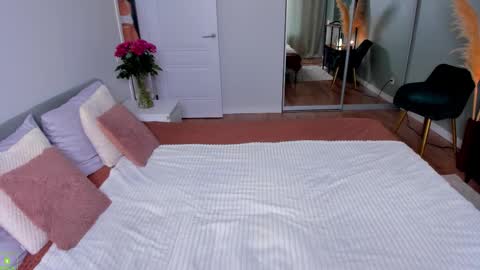 Snapshot of jessica_gill chatting on September 2025 06:24:02 AM Jessica online show from September 2025 06:24:02 AM