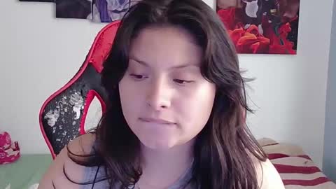 Jessica gomez online show from November 2025 08:41:01 PM