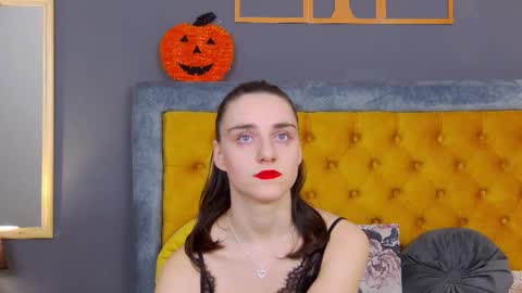 Snapshot of jessica_whitte_ chatting on November 2025 04:00:02 AM Jessica White online show from November 2025 04:00:02 AM