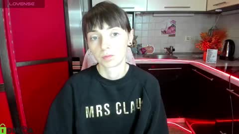 jessicaforris online show from December 2025 08:00:02 AM