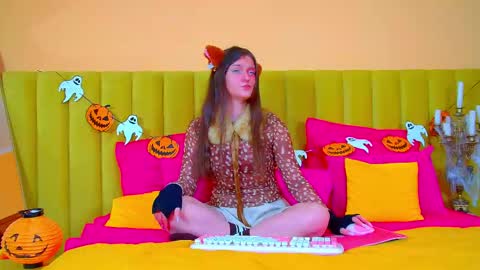 Jessica online show from October 2025 07:01:01 AM