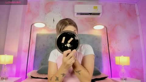 JESSI AND NAOMI online show from November 2025 11:36:02 PM