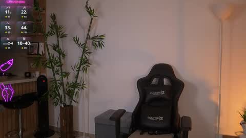  Jessica Pratt  IG jessicaxpratt online show from March 2026 12:54:01 PM