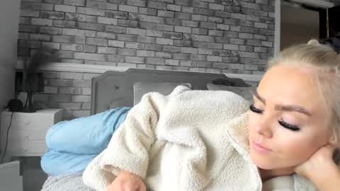 Snapshot of jessiebella0210_ chatting on November 2025 03:13:02 PM jessiebella0210_ online show from November 2025 03:13:02 PM