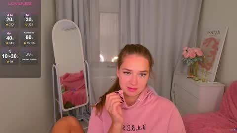 Jessi online show from October 2025 02:23:02 PM