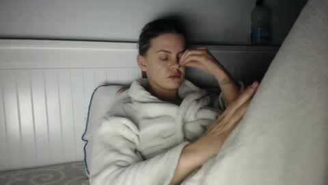 jessieryan online show from December 2025 04:42:02 AM