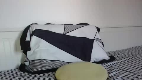 jessieryan online show from April 2026 03:28:01 PM