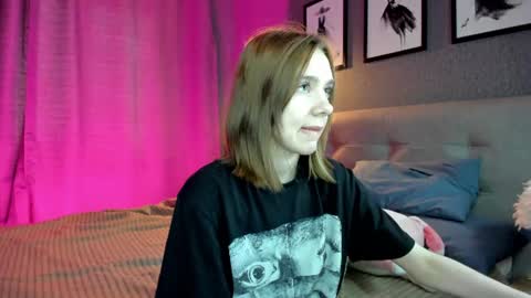 Snapshot of jessiexxiv chatting on June 2026 09:23:02 AM Jessie online show from June 2026 09:23:02 AM
