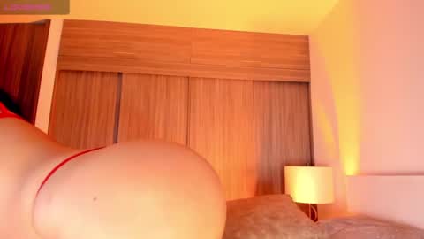 Snapshot of jessiigrey chatting on February 2025 12:06:02 AM Jesica grey online show from February 2025 12:06:02 AM