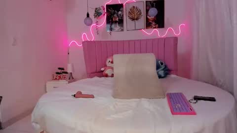 Snapshot of jessika_horny01 chatting on January 2026 04:38:02 AM jessica online show from January 2026 04:38:02 AM