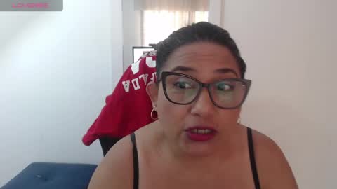 paola online show from April 2026 01:59:02 PM