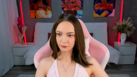 Snapshot of jessswalker chatting on June 2026 08:44:01 PM JesssWalker online show from June 2026 08:44:01 PM