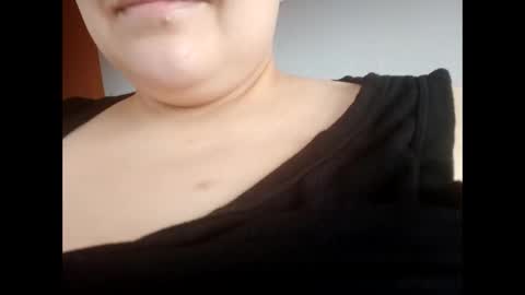 Snapshot of jessyxcuteee chatting on November 2025 07:53:01 AM Jessy online show from November 2025 07:53:01 AM