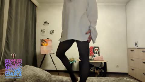 I am Gina ntmu Lets hit 10 Thumbs Up together online show from February 2026 01:16:01 PM