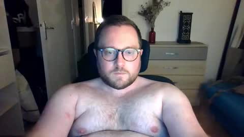 Snapshot of jeuneloup92 chatting on January 2026 05:40:01 PM jeuneloup92 online show from January 2026 05:40:01 PM