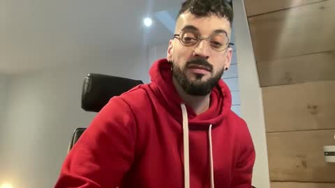 Snapshot of jeunemek00779042 chatting on February 2025 01:30:01 PM JEUNEMEK007 online show from February 2025 01:30:01 PM