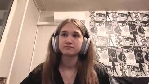 Helgi online show from November 2025 02:38:01 PM