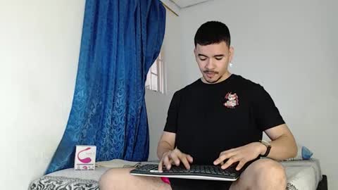 Snapshot of jeycob_happy97 chatting on October 2025 11:17:01 AM Juan David online show from October 2025 11:17:01 AM