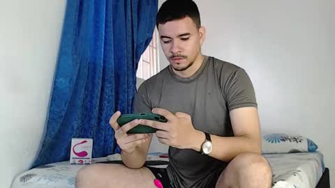 Snapshot of jeycob_happy97 chatting on October 2025 12:41:02 PM Juan David online show from October 2025 12:41:02 PM